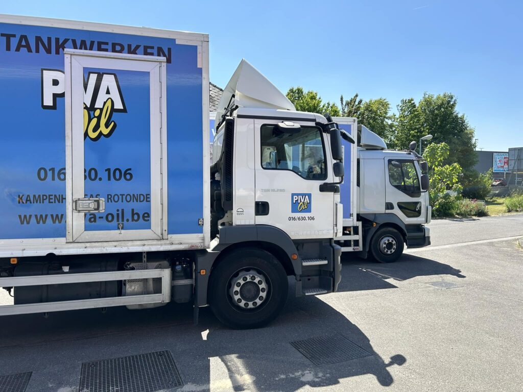 Mazouttank opvullen 4 Piva vrachtwagen