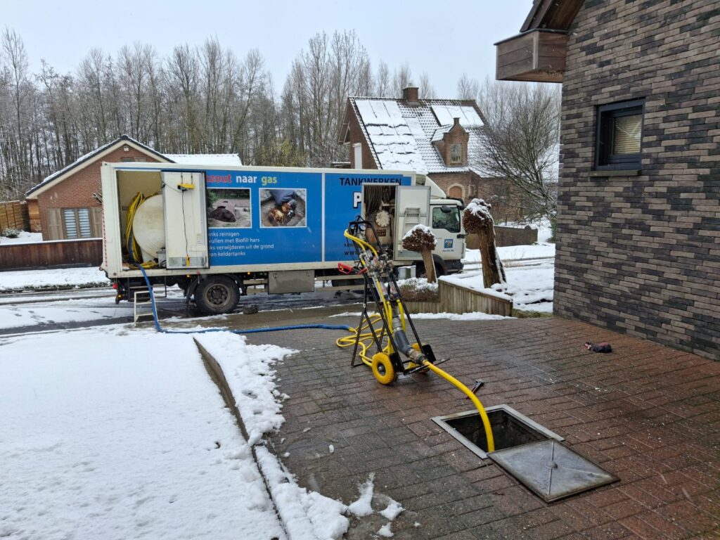 Mazouttank opvullen 6 Tanksanering